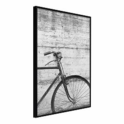 Plagát v ráme Artgeist Bicycle Leaning Against the Wall, 40 x 60 cm